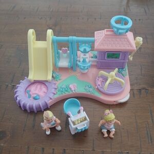 Vintage 1994 Polly Pocket playground set